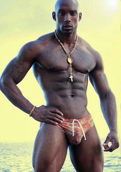 bbincumming2:  http://bbincumming2.tumblr.com/tagged/black 
