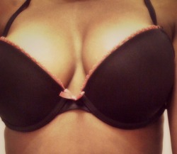 iz0mbie:  New bra x http://taint3ed.tumblr.com/