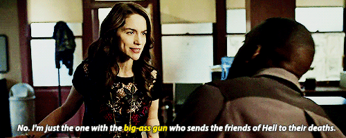 rumplestiltskin:Wynnona Earp with her big-ass shiny gun