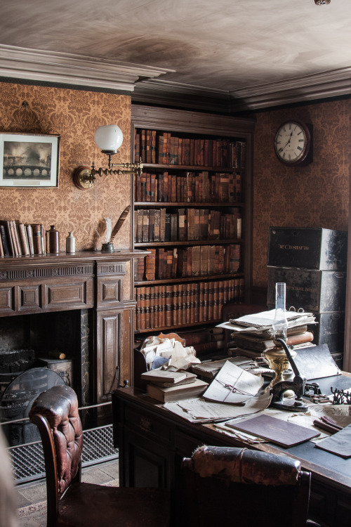 bluepueblo:  Personal Library, Beamish, England photo via haifaa