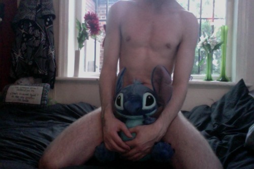 https://gay-is-so-cuuute.tumblr.com/post/127713596021