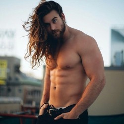 apothecary87:  @brockohurn has one MANly