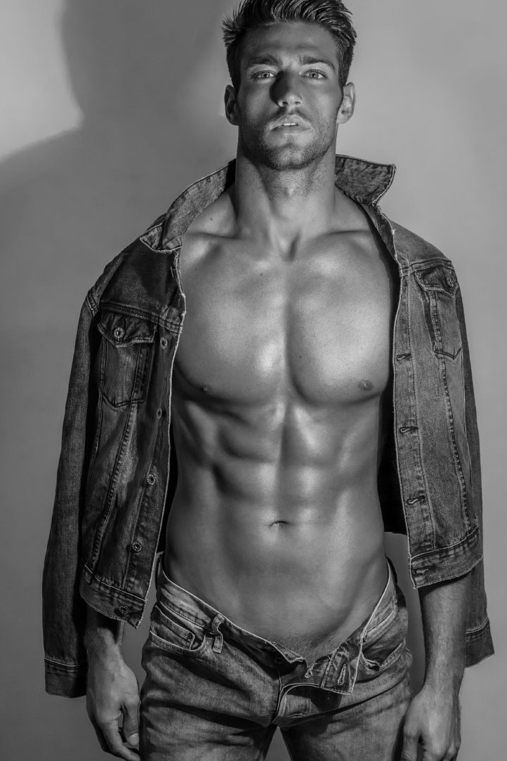 joselito28:  aussieguy696969 www.joselito28.tumblr.com