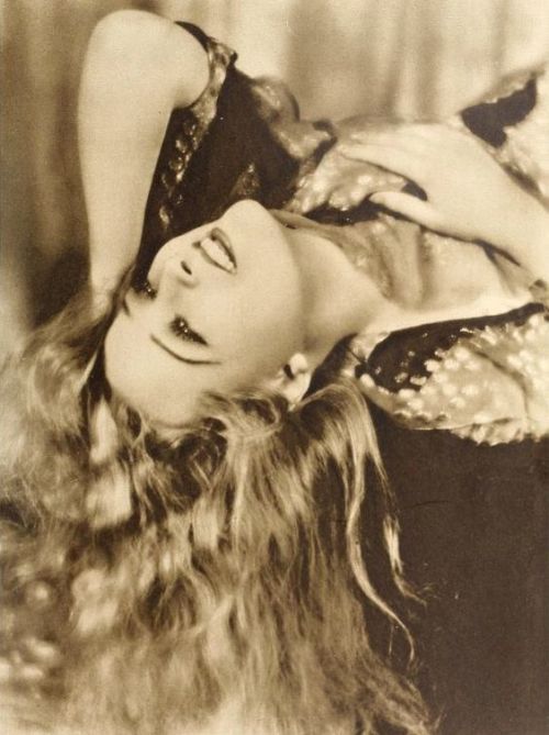 Porn Pics Dorothy Revierhttps://painted-face.com/