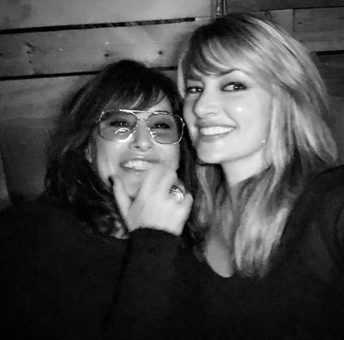 ginalover: madchenamick  FPwho?  #aboutlastnight #caught  @ginagershon #gladysandalice #galice has r