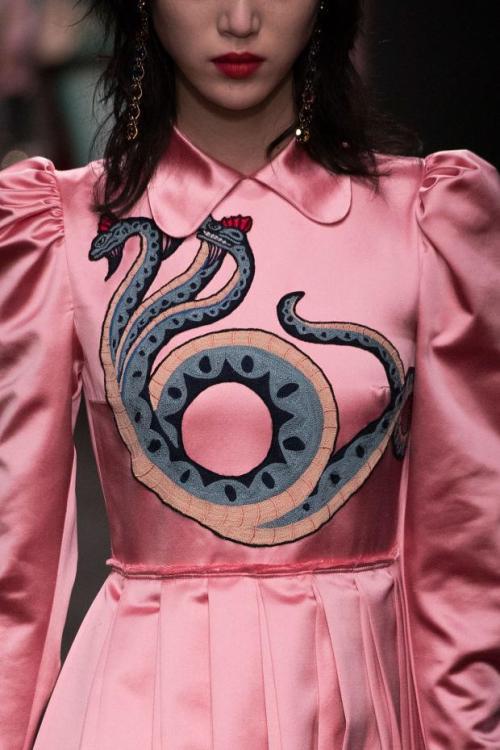 mulberry-cookies:Gucci by Alessandro Michele Fall/Winter 2016...