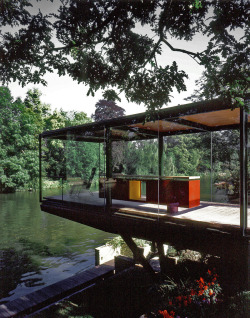 subtilitas:  Brookes Stacey Randal - Boat house, Streatley-on-Thames 1997. Via, photos &copy; Peter Durant.