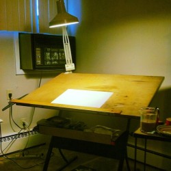 I love this drafting table