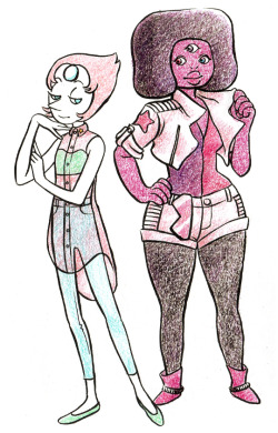 mabelshesbornwithit:  Page 27 of Project Back in BusinessFashion….. well, I tried. Still not 100% sold on my color choices for Garnet’s outfit. 