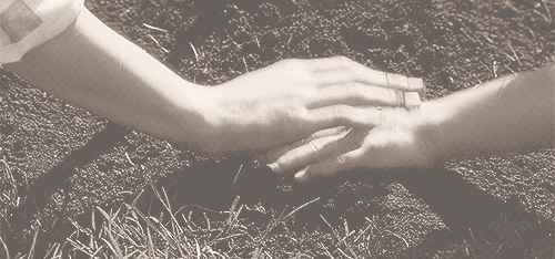 bemysuperhuman:  dstephanievaliente:  Mi primer amor.  Me hizo esperar toda la peli