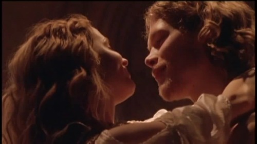 demivampirew:Joseph Morgan looks fine as wine as Thomas Culpeperin Henry VIII (2003)