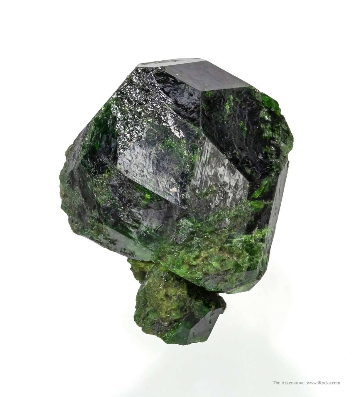 death-by-dior:  mineralia:  Garnet var. Demantoid from Iranby The Arkenstone  X