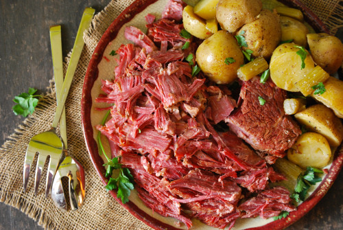 yummyinmytumbly:Homemade Corned Beef