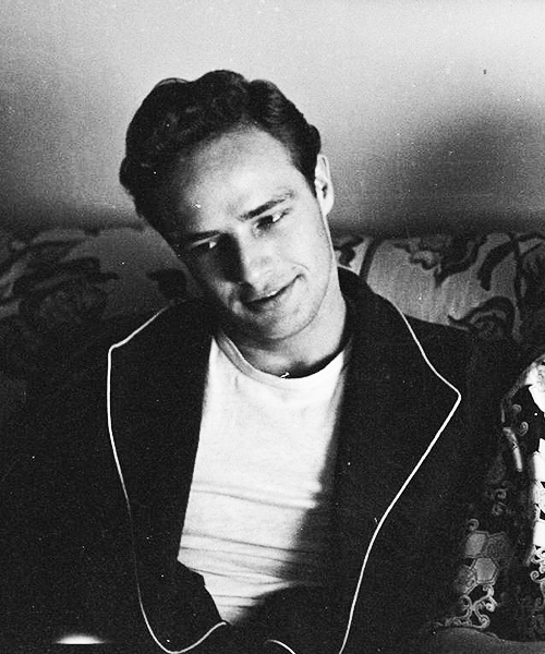brando-monroe-dean-blog:  Marlon Brando photographed by Ed Clark,1949. 