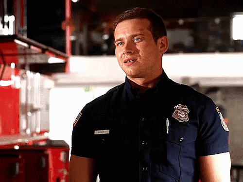 EVAN "BUCK" BUCKLEY 9-1-1 (2018) 6.01
