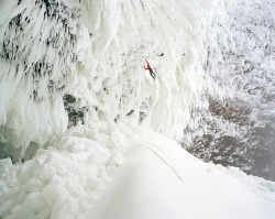 mpdrolet:  From Helmcken Falls Andrew Querner