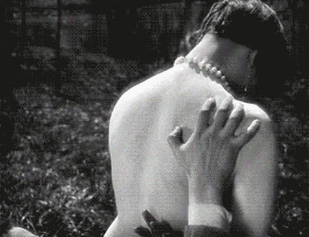 filmsploitation:  Un Chien Andalou (1929) 