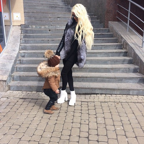 blondeebarbiiexox:  (1) Tumblr on We Heart It - http://weheartit.com/s/9x6Otepz 