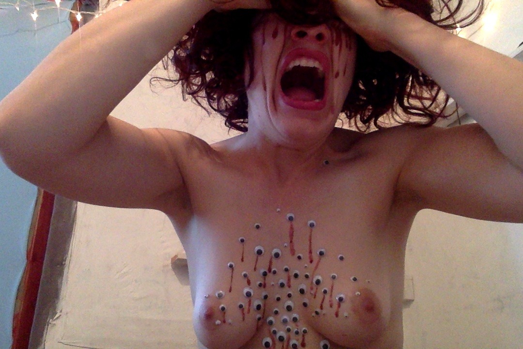 savingthrowvssexy:  Well, that Lovecrafted quickly… 