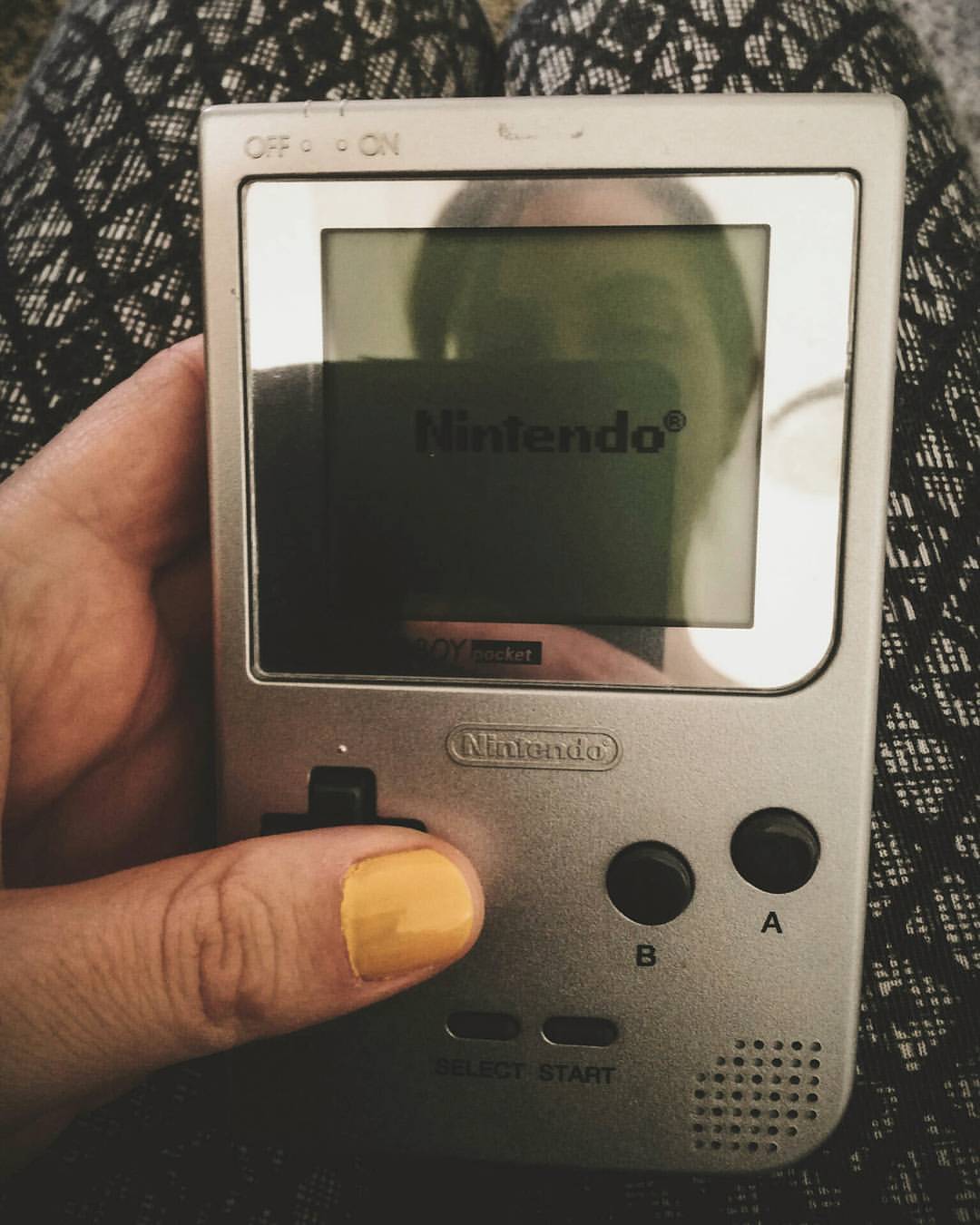 Retro holidays.
.
.
#friki #geek #gamer #gaming #game #videogames #christmas #holidays #vacaciones #gameboy #gameboypocket #nintendo #gamerlife #gamergirl #portraitphotography #portrait