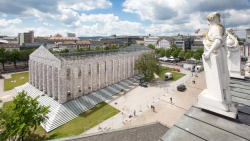 brattynympho:  archatlas:    The Parthenon of Books by  Marta Minujín  100,000 forbidden books used to construct Parthenon replica on Nazi book-burning site.Argentine artist Marta Minujín has used thousands of prohibited books to construct a replica