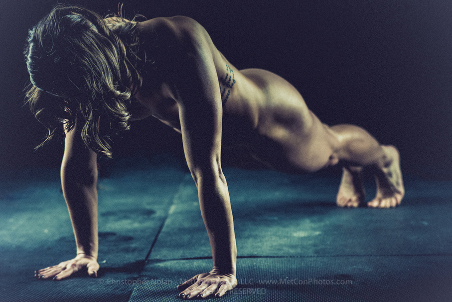 girlsdoingyoga:  onlyfitgirls:  Beauty and sexy fit   .  Nude Push-ups