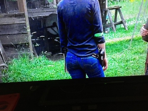 sexywomeninjeans36:Love me some Maggie from TWD