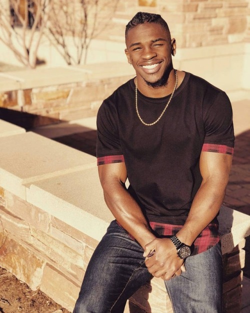 blackboysrsexyaf:www.instagram.com/jermaine_kelly3