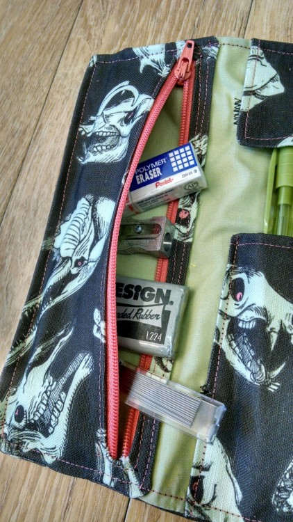 Over the summer I sewed a pencil roll up case for myself. I designed the entire thing. It&rsquo;