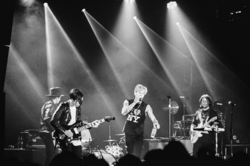 jeremyfreedman:  The Neighbourhood / Manchester Academy 2 photos by Kelly Hamilton 