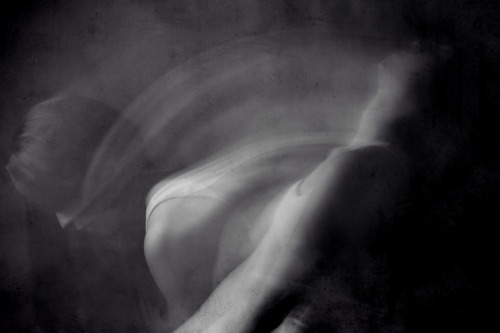 devidsketchbook: BREATH FADES IN LIGHT Photographer Josephine Cardin (behance / facebook) 