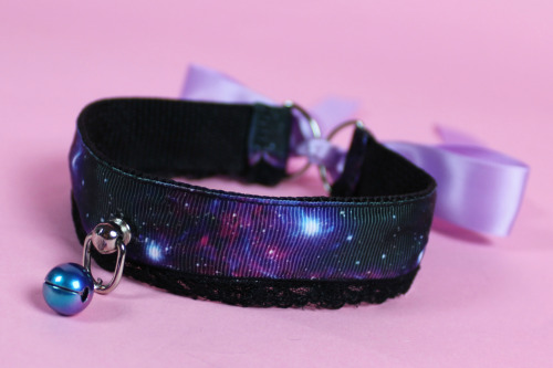 kittensplaypenshop:Light up galaxy collar <3 Lights are individually placed behind the nebulas/bu