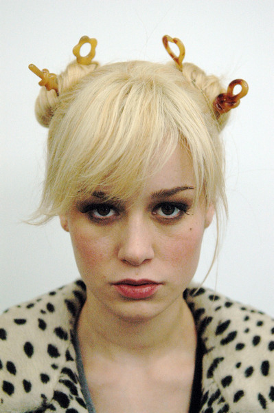 10knotes:  Brie Larson in hair and make-up tests as Envy Adams for Scott Pilgrim vs. the World  Featured on a 1000Notes.com blog