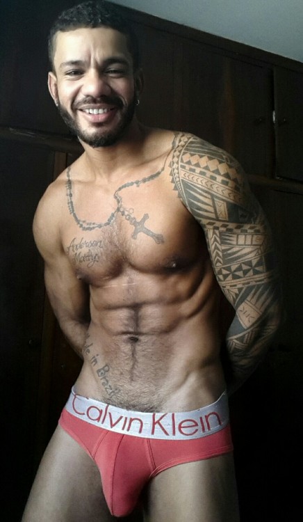 Harry LinsBeto’s Corner         http://betomartinez.tumblr.com/