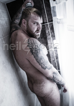 incognitomen:  manchguy:  nzpage:  Feeling Dirty?  Fab pic   Hot AS FUCK!! More at men incognito!