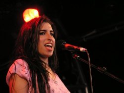 parishitme:  Amy Winehouse at Glastonbury Festival 2004, promoting Frank
