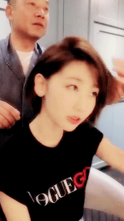 mochichan00: Yukirin getting her hair cut short for the first time
