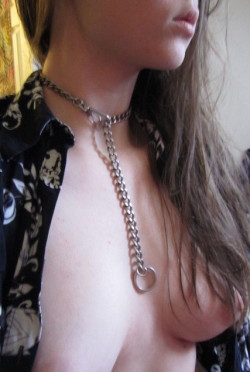 feminist-rapebait:  I love this chain. It could pass for a necklace in public.