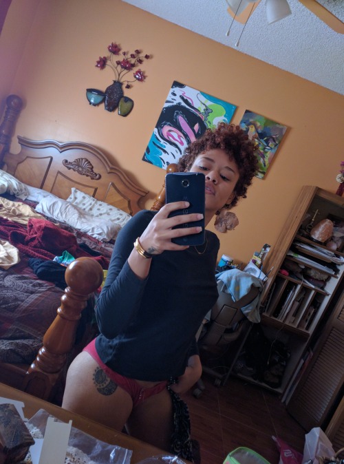 wellfuckk:  It was cold this morning when I woke up, like 58 degrees which I know I shouldn’t complain about but my island blood is always like “nah fam” at anything below 72 degrees