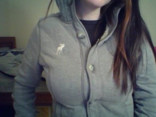 rigxbaby:  i got a new jacket and of course it doesnt button right over my tits