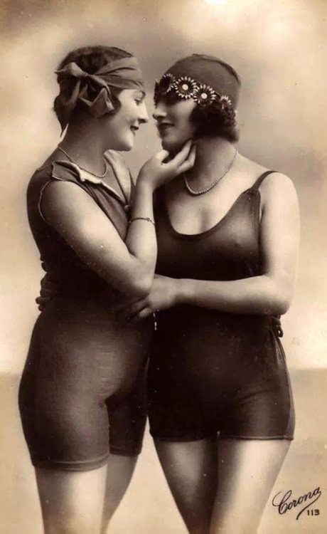 lezpopmag:Foto #vintage di coppie lesbiche #loveislove