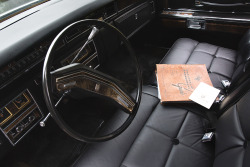 lincolnmotorco: Marissa Gustafson’s 1977 Continental Convertible. Her story, here.
