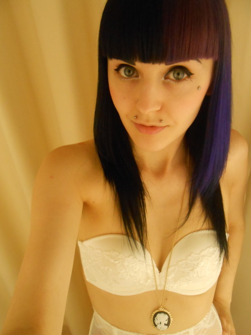 Sex inherfuckingchaos:  Me ;) + my new black’n’purple pictures