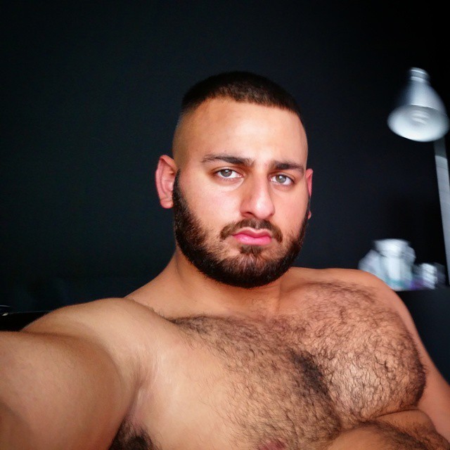 dilfandahardplace:  WOOF!  Yes, please! 