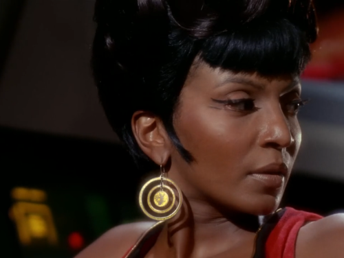 shylocks: i accumulated a lot of aesthetic screencaps