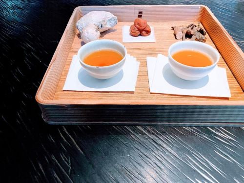. 櫻井焙茶研究所 @sakurai_tea_shop冬期限定コース 食材と茶を愉しむ 日本茶アワードのトークにお声かけくださり まさかこの様なかたちでお世話になるとは思いもよらずでした 西麻布の