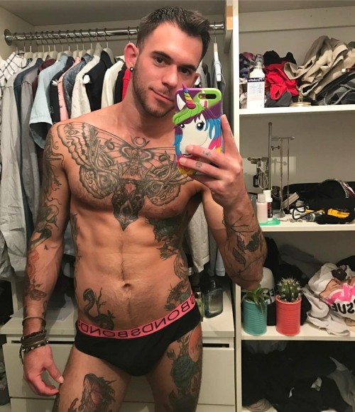 theofficialtro:It’s been a while since my last closet selfie. Check out my YouTube for more of