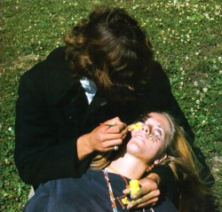 updownsmilefrown:  Face painting in the park,