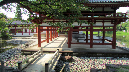 The Byodo-in temple, located in Uji. If you are familiar with Japanese currency, this temple can be 