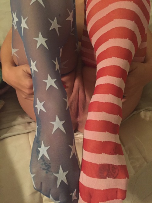 mrmrssecret: God Bless the USA! From @travelsex10  Yes yes indeed 🇺🇸God Bless The USA 🇺🇸 @travelsex10 and thank you for such sexiness love those thigh highs ya look so hot our ❓two different pairs or the came that way either way gorgeous